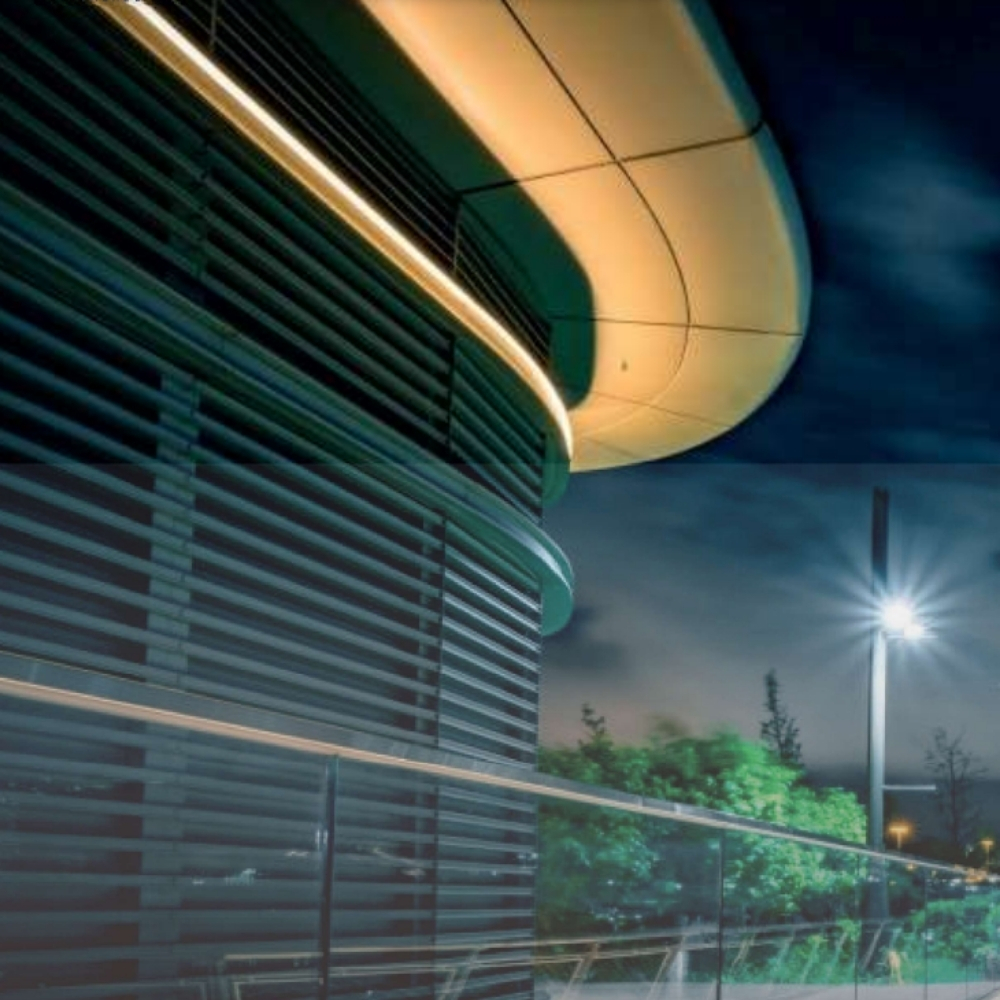 RS35 Architectural Railing - Bisam Facade